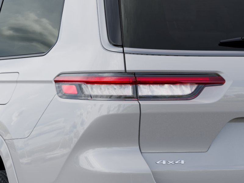 New 2026 White/off-white Jeep Limited Reserve image 5