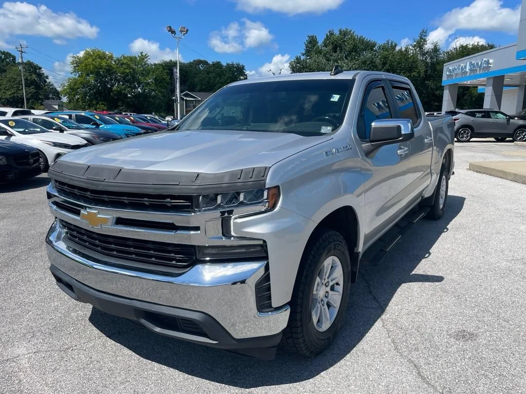 Used 2022 SILVER ICE METALLIC Chevrolet LT image 3