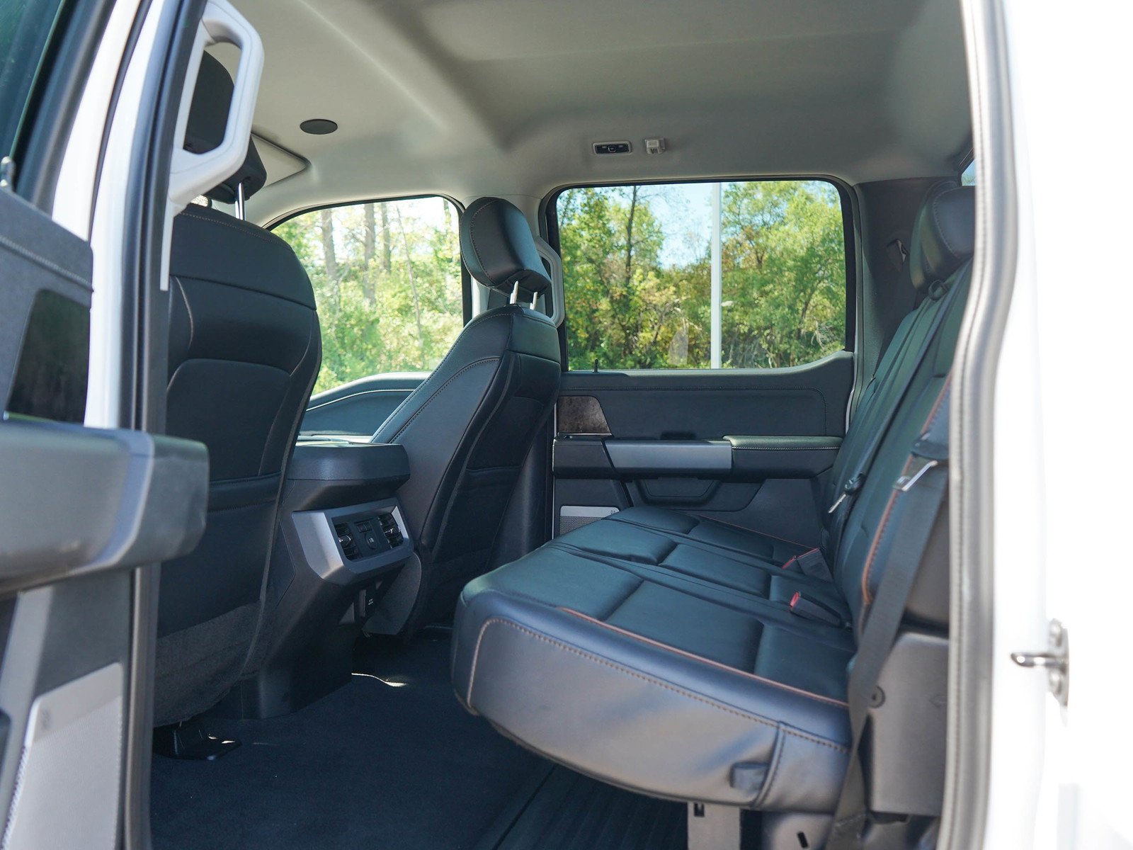 Used 2025 White Ford  image 18