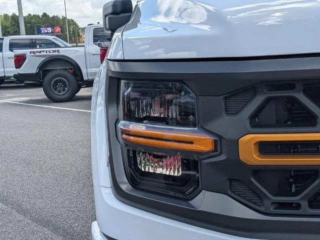 New 2026 Oxford White Ford Tremor image 38