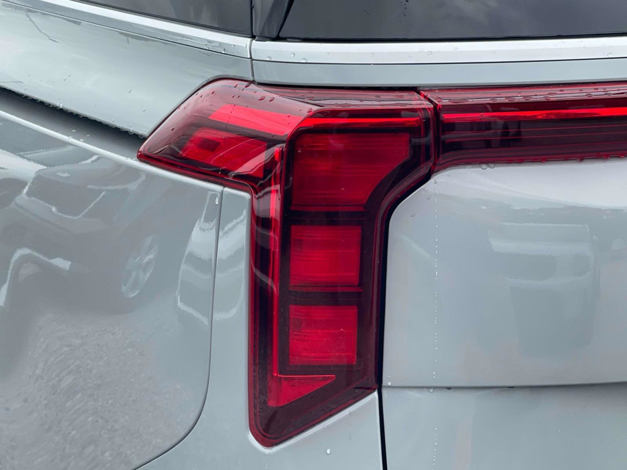 New 2026 Ceramic Silver Kia EX image 10