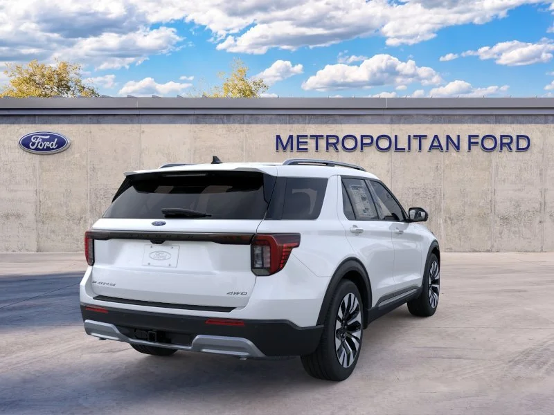New 2026 Star White Metallic Tri-Coat Ford Platinum™ image 8
