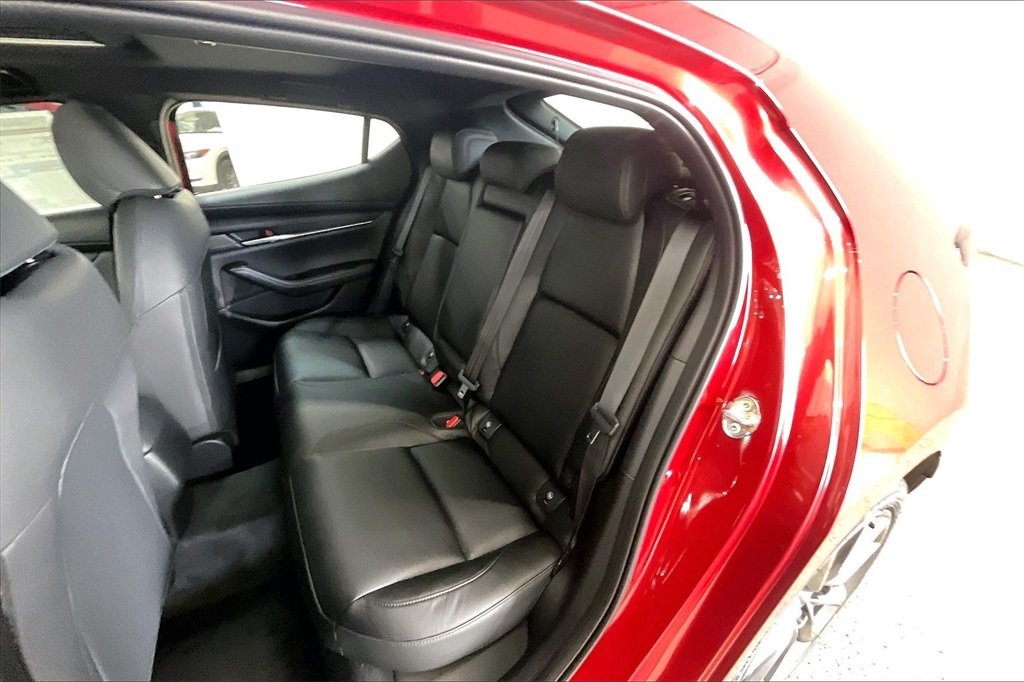 2026 MAZDA MAZDA3 - Image 9