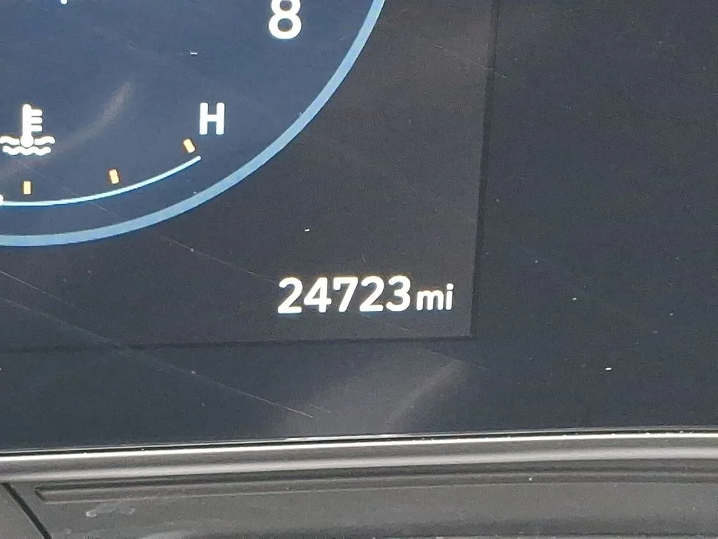 2024 Hyundai Kona Limited - Photo 22