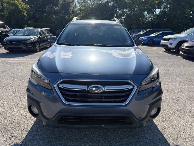 Used 2018 Twilight Blue Metallic Subaru Premium image 5