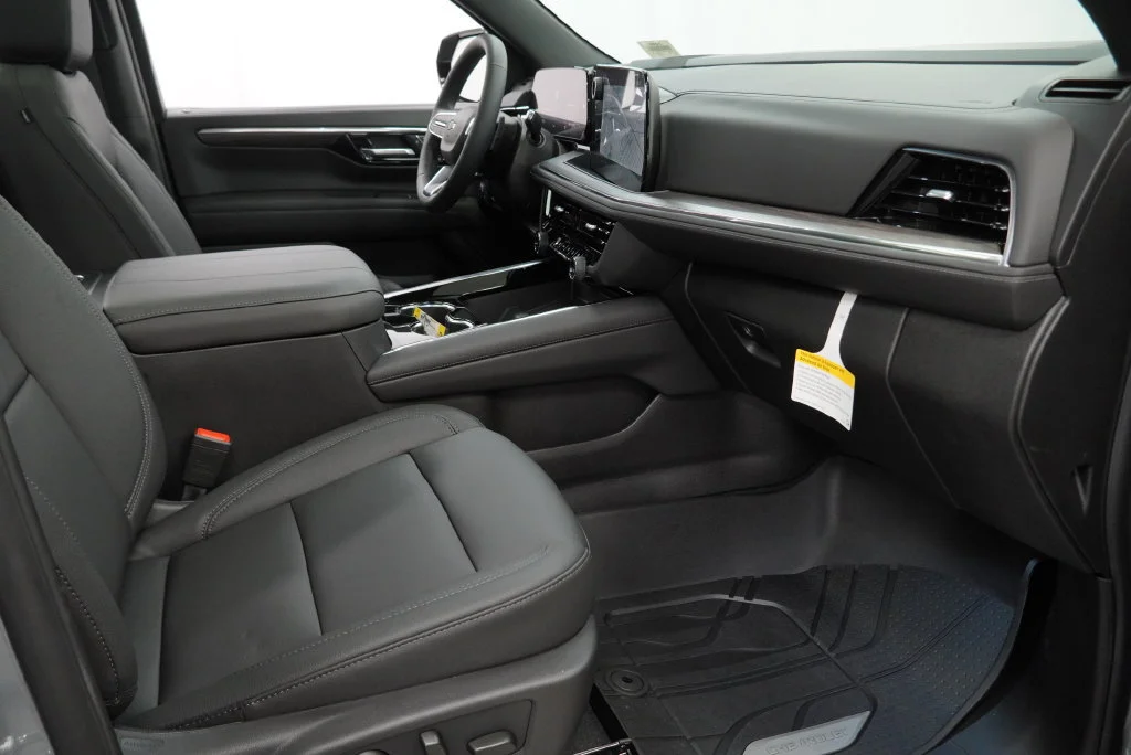 New 2026 Sterling Gray Metallic Chevrolet Z71 image 31