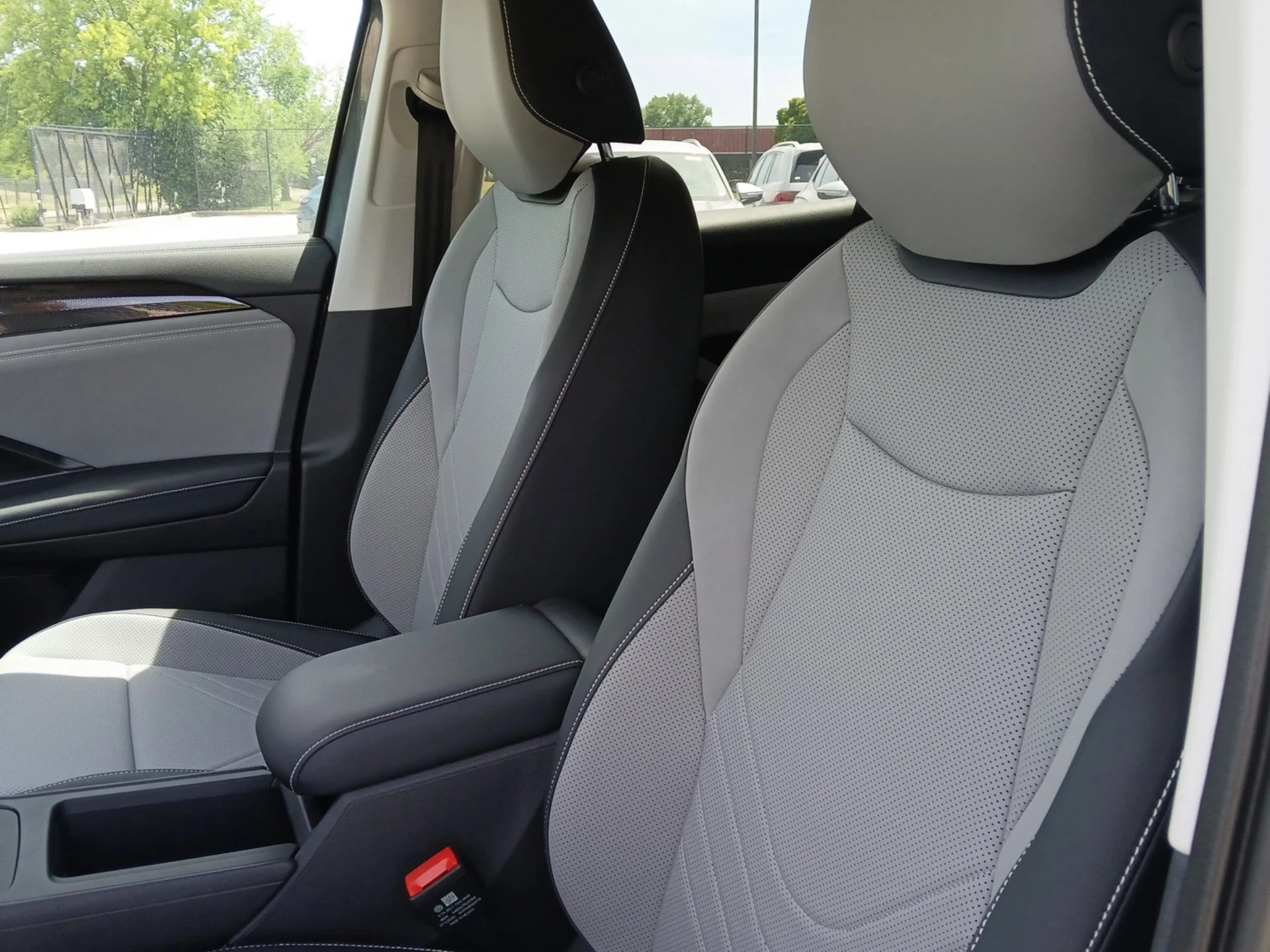 New 2026 Platinum Gray Metallic Volkswagen 2.0T SE image 20