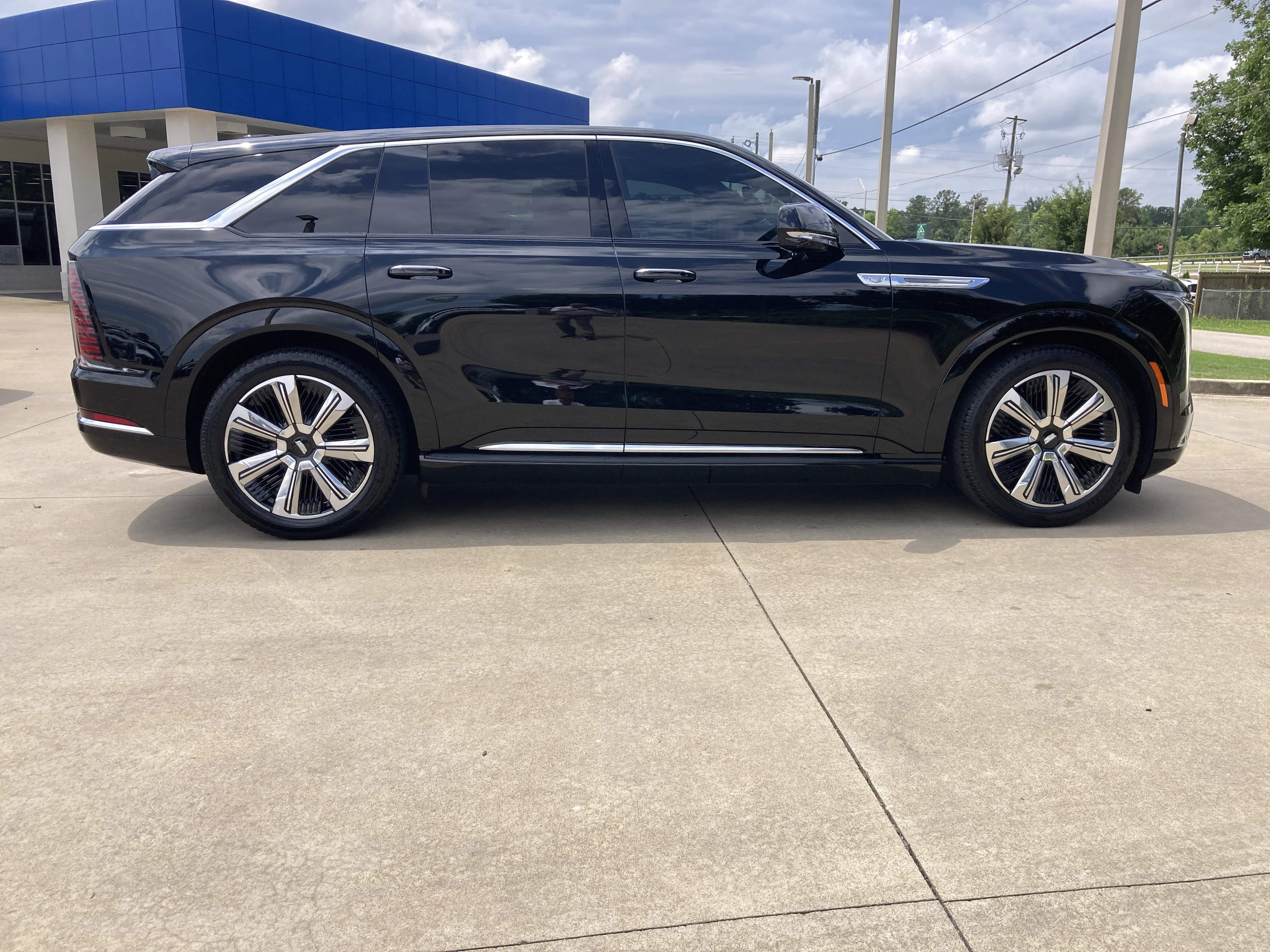 Used 2025 Black Raven Cadillac Luxury 2 image 4