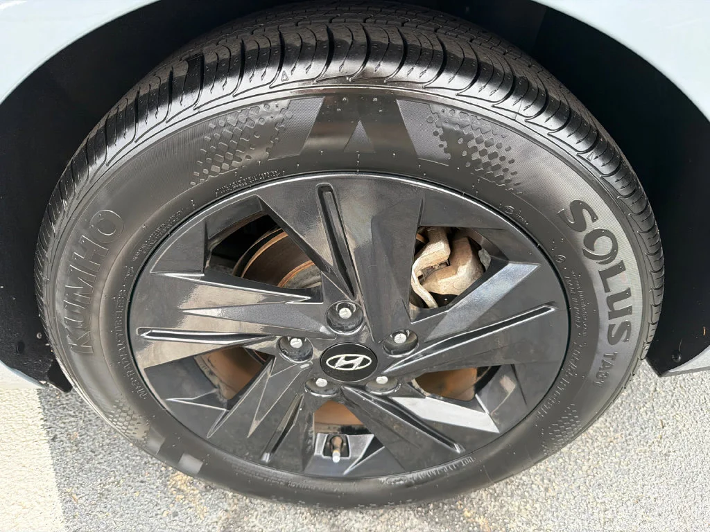 Used 2023 Gray Hyundai SEL image 19