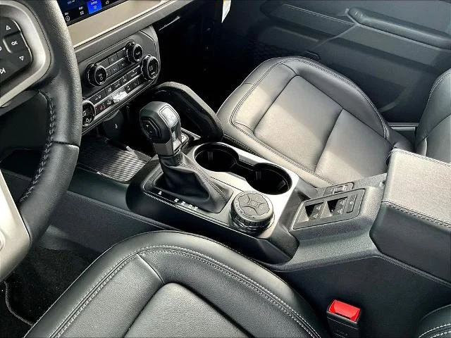 New 2025 Oxford White Ford Outer Banks® image 55
