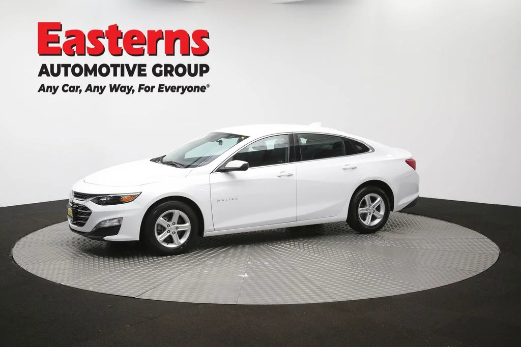 Used 2024 White Chevrolet LT image 57