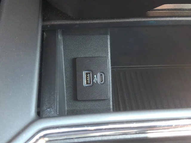 Used 2020 Blue Ford XLT image 25