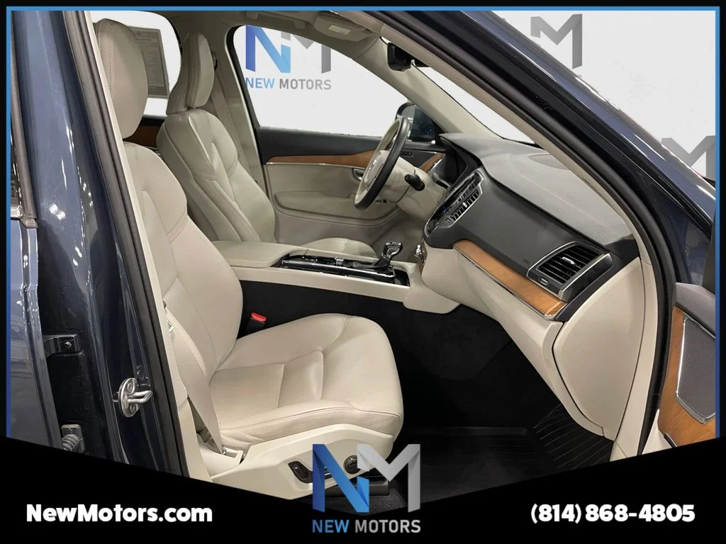 Used 2022 Denim Blue Metallic Volvo T6 Momentum image 15