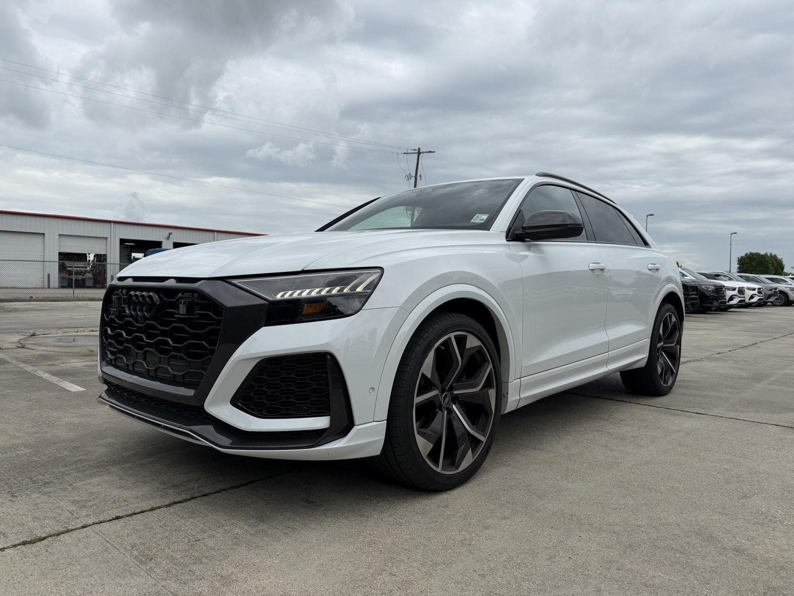 Used 2023 Glacier White Metallic Audi 4.0 quattro image 3
