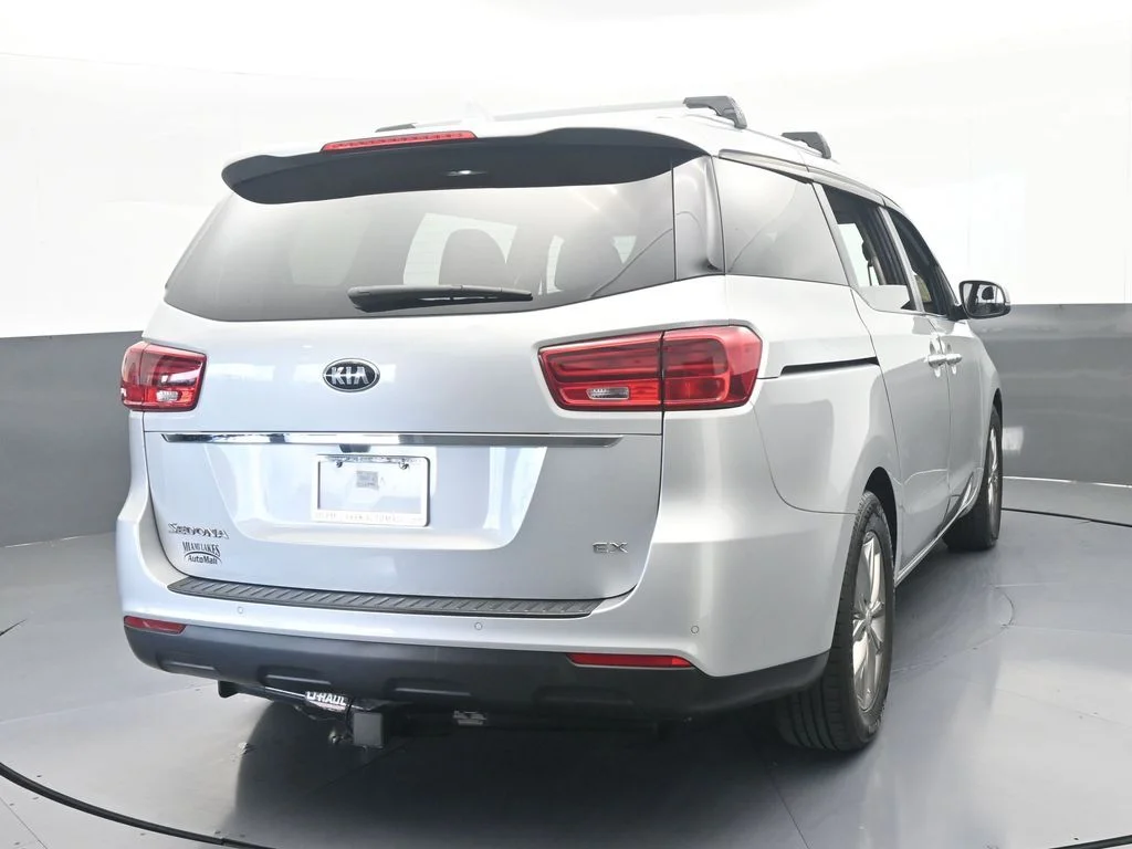 Used 2021 Silky Silver Kia EX image 5