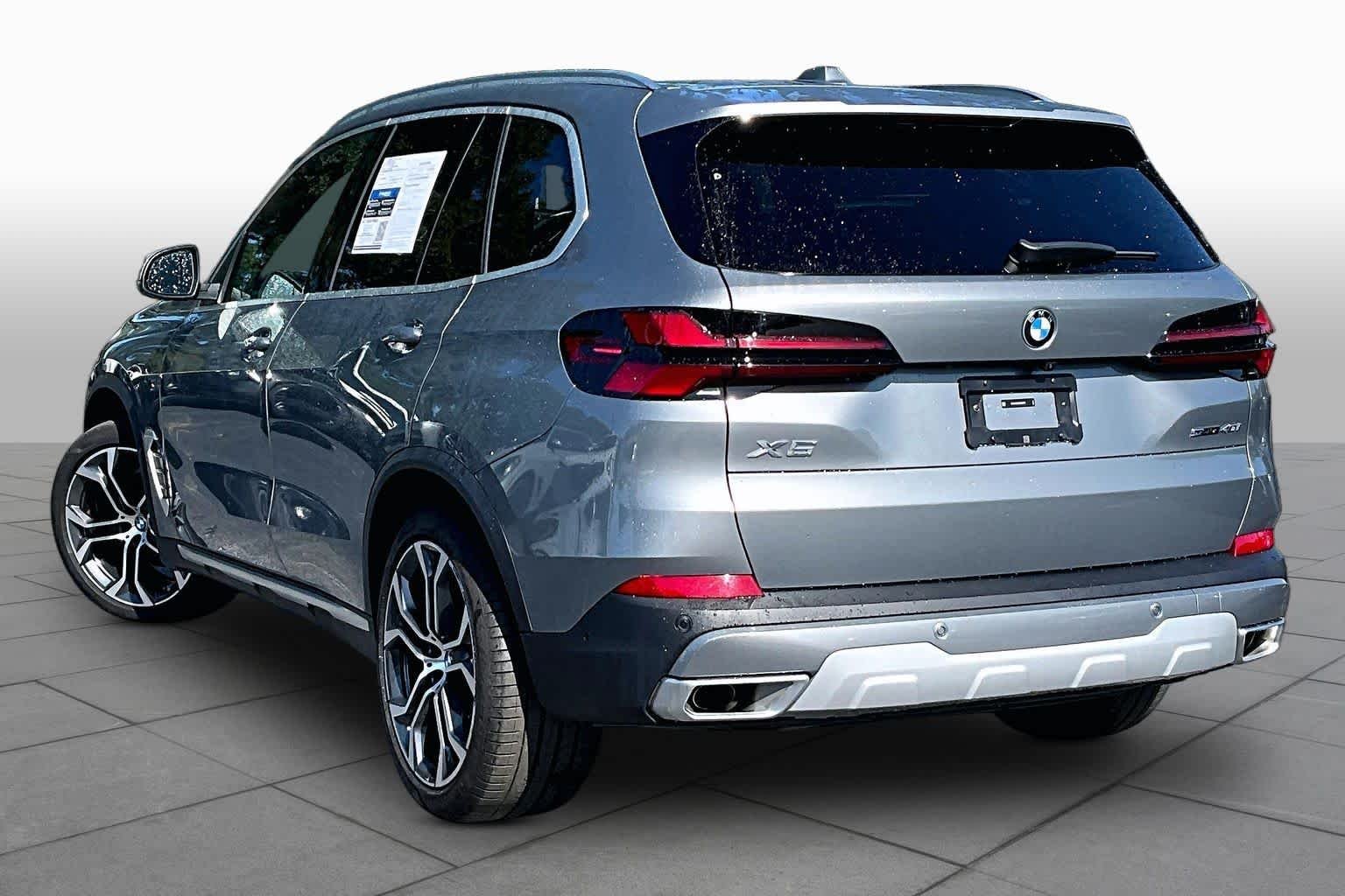 Certified Used 2025 Skyscraper Grey Metallic BMW sDrive40i image 12