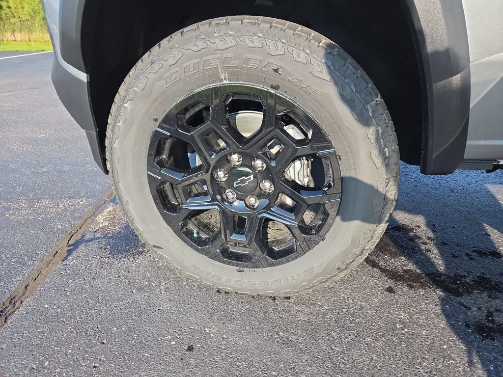 New 2026 Sterling Gray Metallic Chevrolet Trail Boss image 28