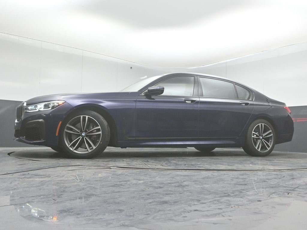2022 BMW 750LI - Image 33