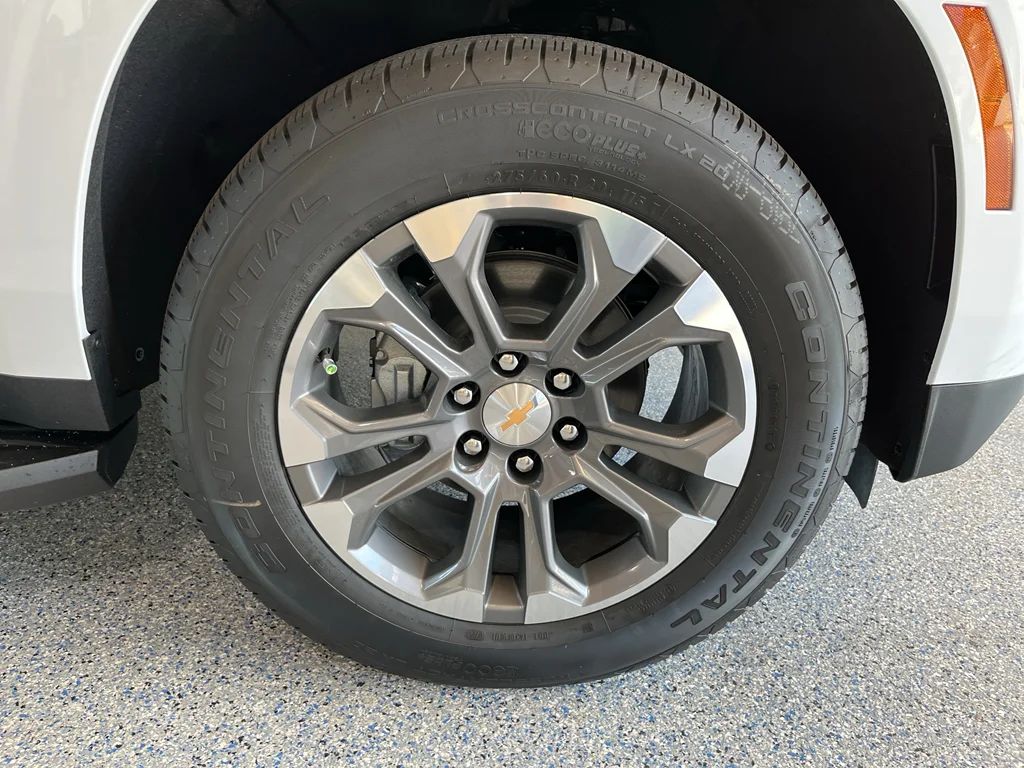 New 2026 Summit White Chevrolet LS image 33