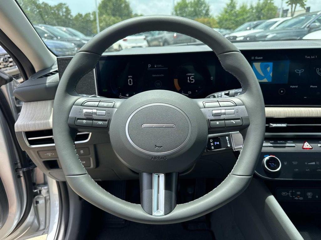 2025 Hyundai Sonata Hybrid SEL - Photo 9