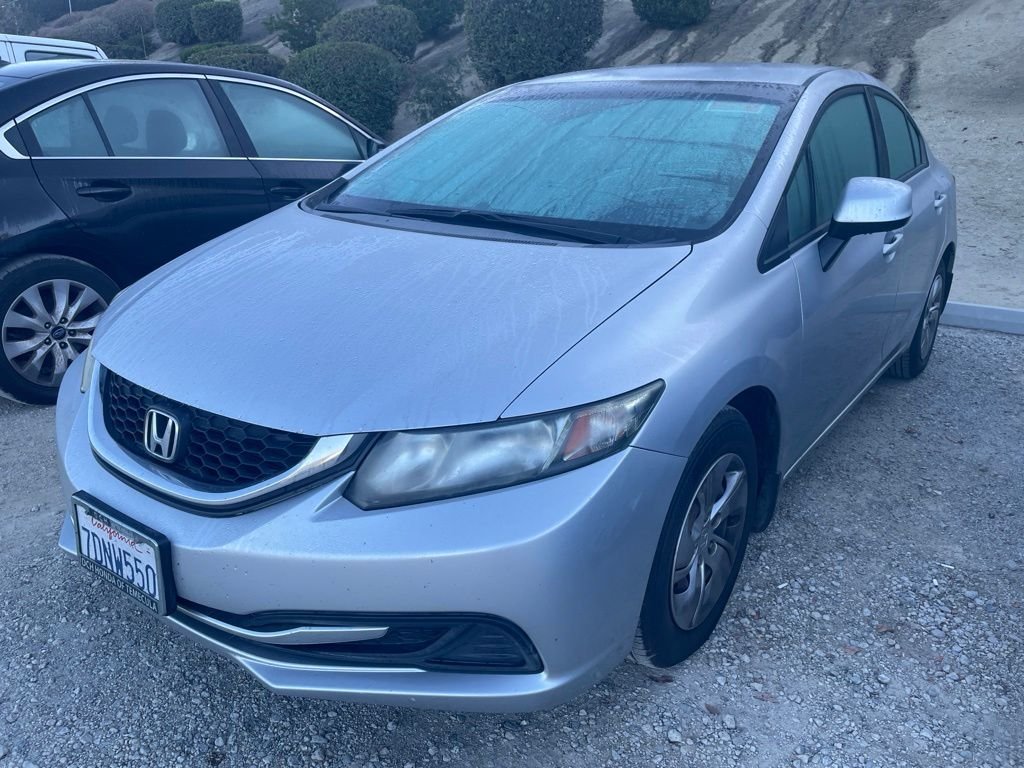 Used 2013 Alabaster Silver Metallic Honda LX image 4