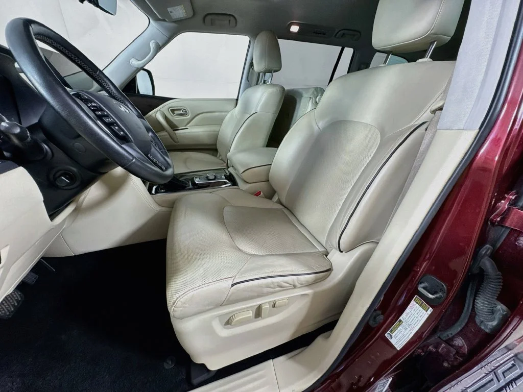 Certified Used 2022 Red INFINITI LUXE image 27