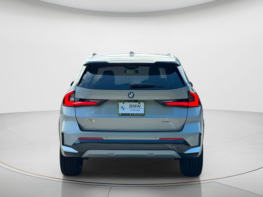 New 2026 Space Silver Metallic BMW xDrive28i image 6