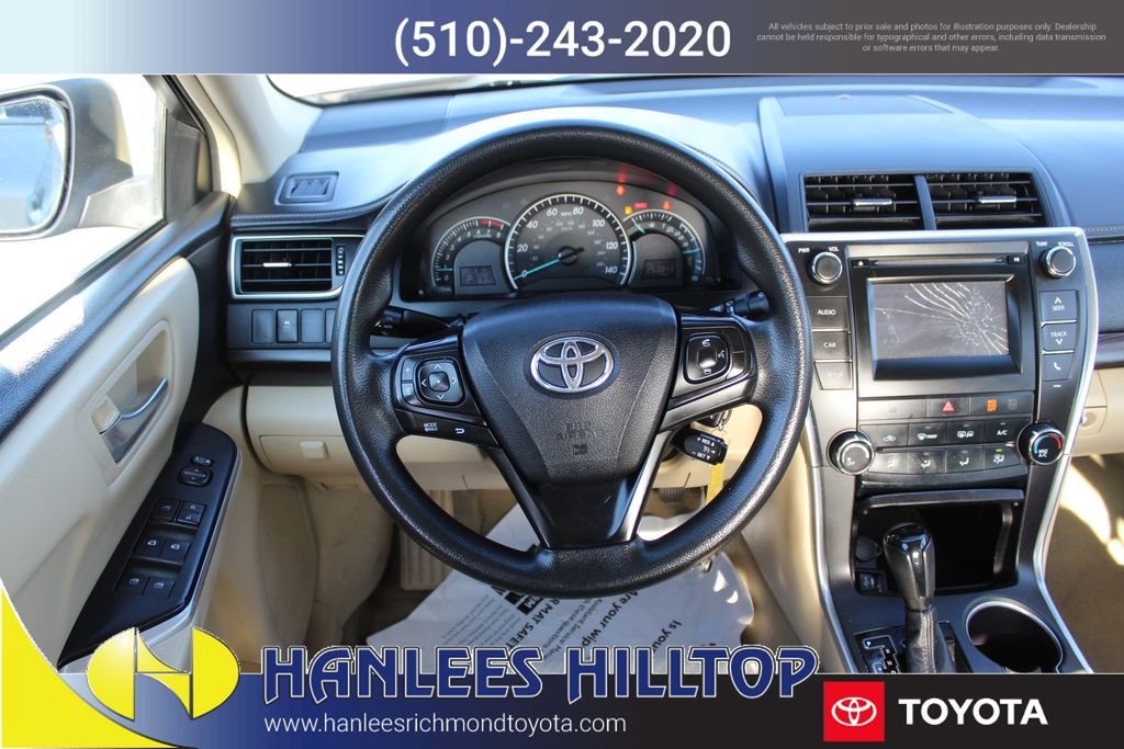 2015 Toyota Camry LE - Photo 16