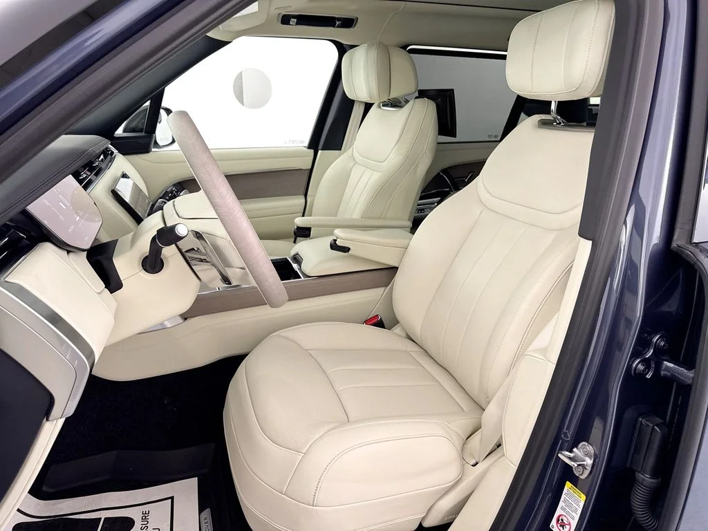 New 2026 Varesine Blue Land Rover Autobiography image 21