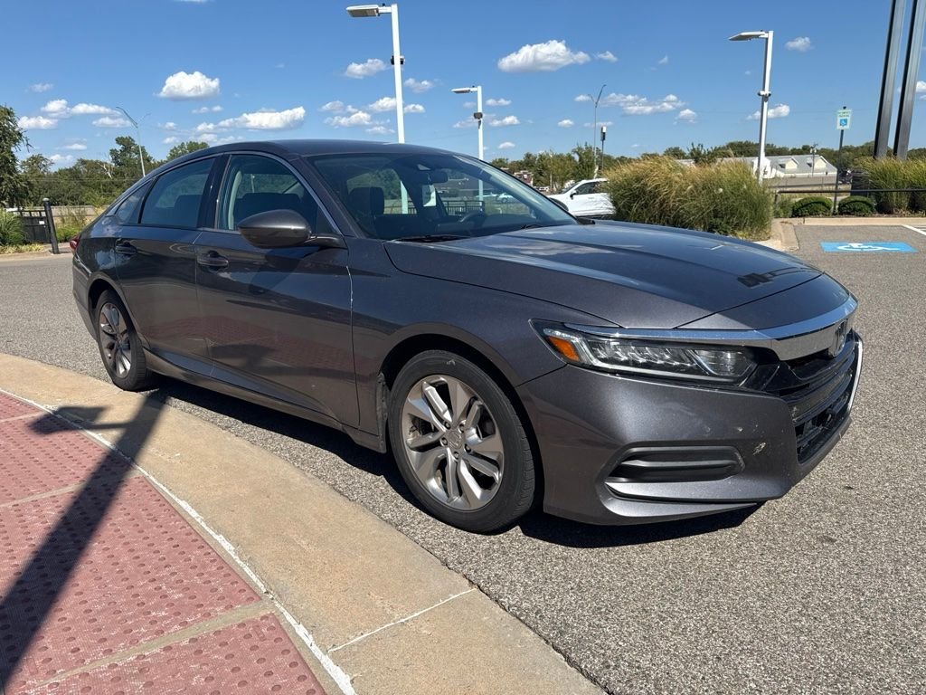 Used 2018 Gray Honda LX image 3