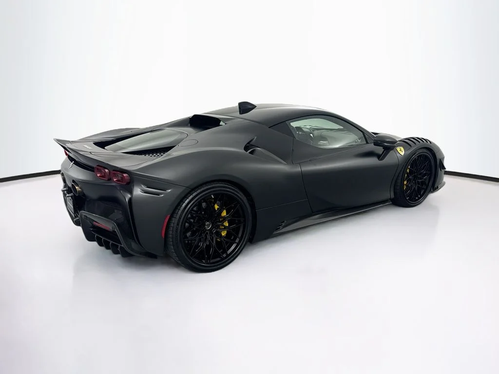 Used 2023 Red Ferrari  image 5