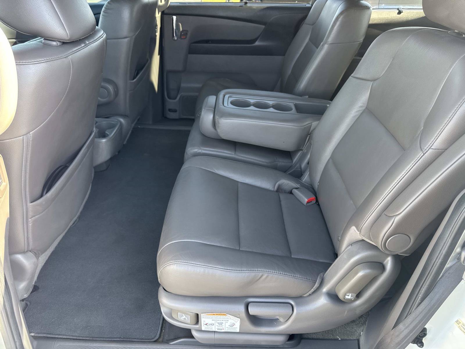 Used 2015 White Diamond Pearl Honda  image 25