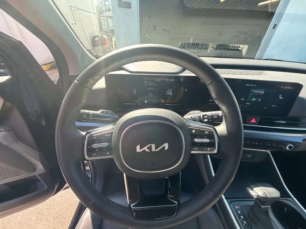 Used 2026 Blue Kia LXS image 13
