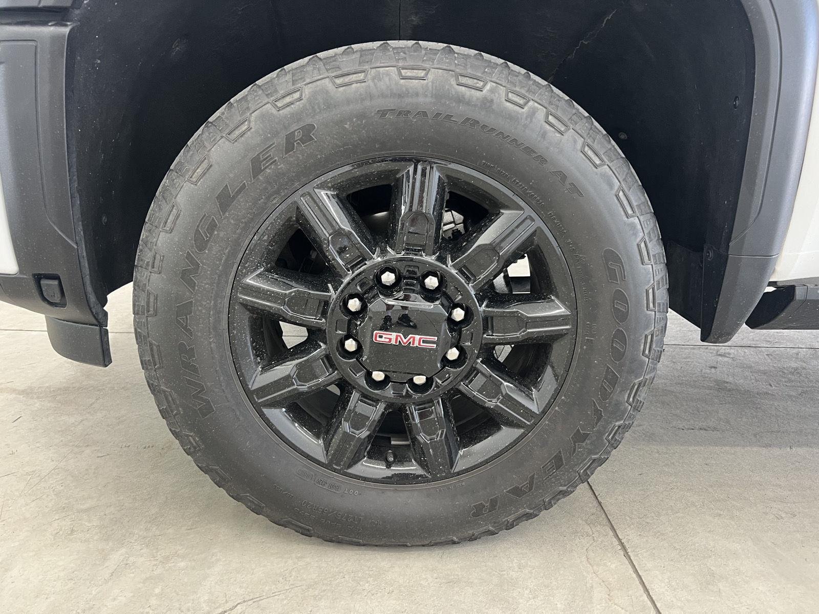 2024 GMC Sierra 2500HD AT4 - Photo 14