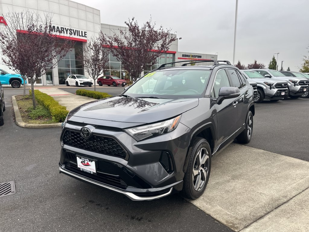 Certified Used 2025 Magnetic Gray Metallic Toyota SE image 1