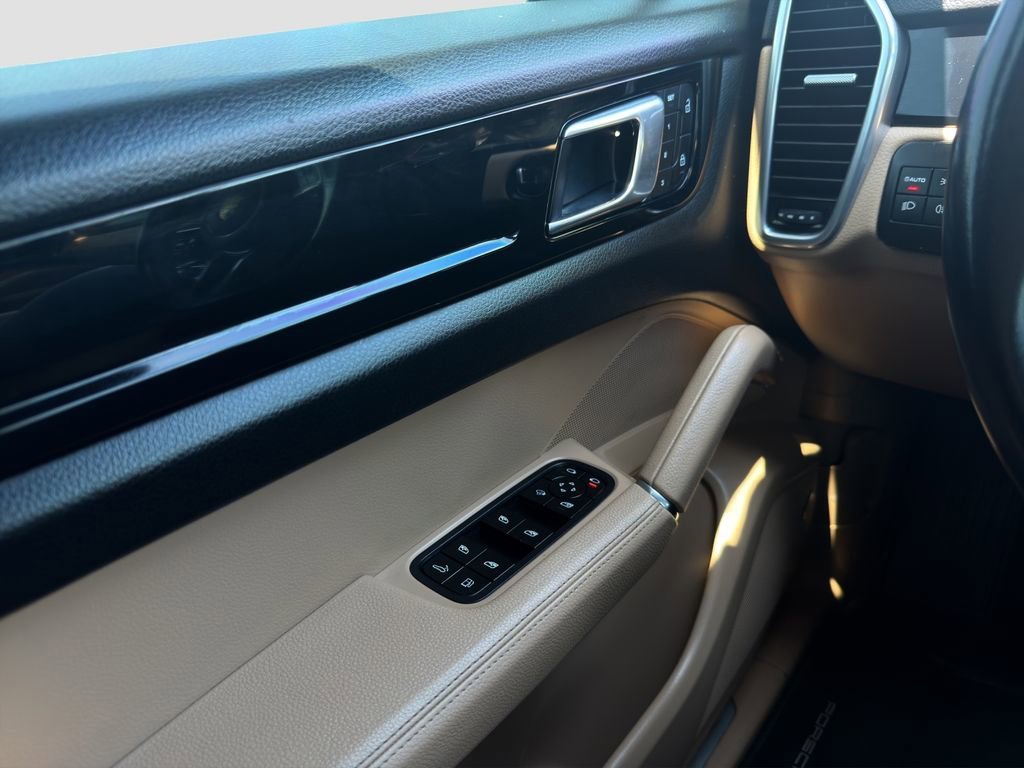 2022 Porsche Cayenne Coup Platinum Edition - Photo 12