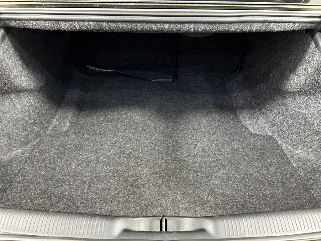 Used 2023 Gray Dodge SXT image 19