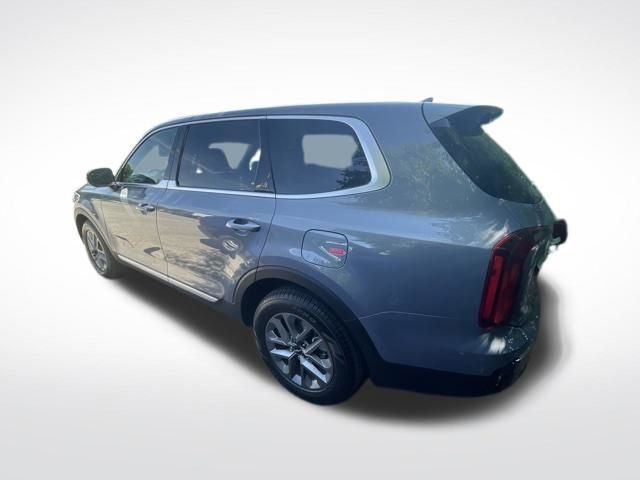 Used 2025 Silver Kia LX image 7