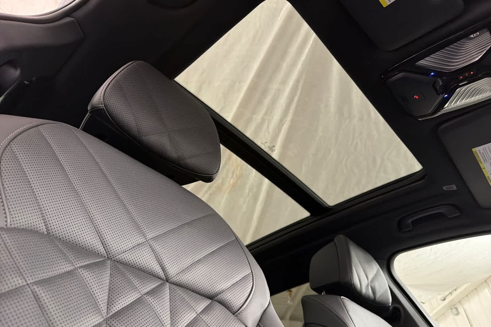 Used 2024 Skyscraper Grey Metallic BMW xDrive50e image 17