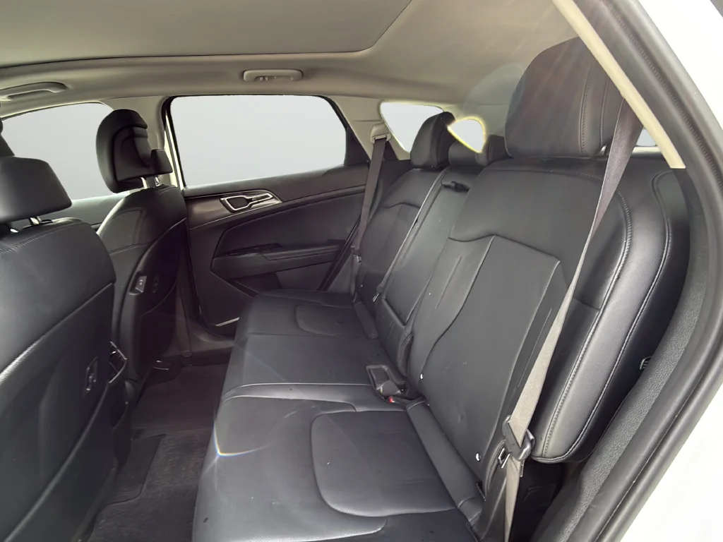 Used 2023 White Kia EX image 26