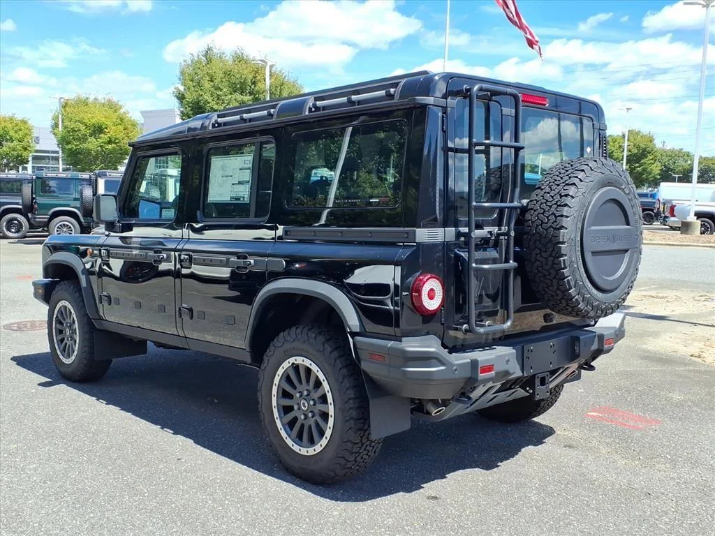 2025 INEOS Grenadier Fieldmaster Edition - Photo 18