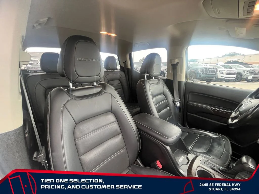 Used 2019 SUMMIT WHITE GMC 2WD Denali image 16