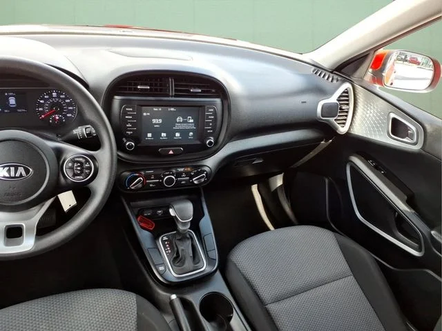 Used 2021 Red Kia LX image 14