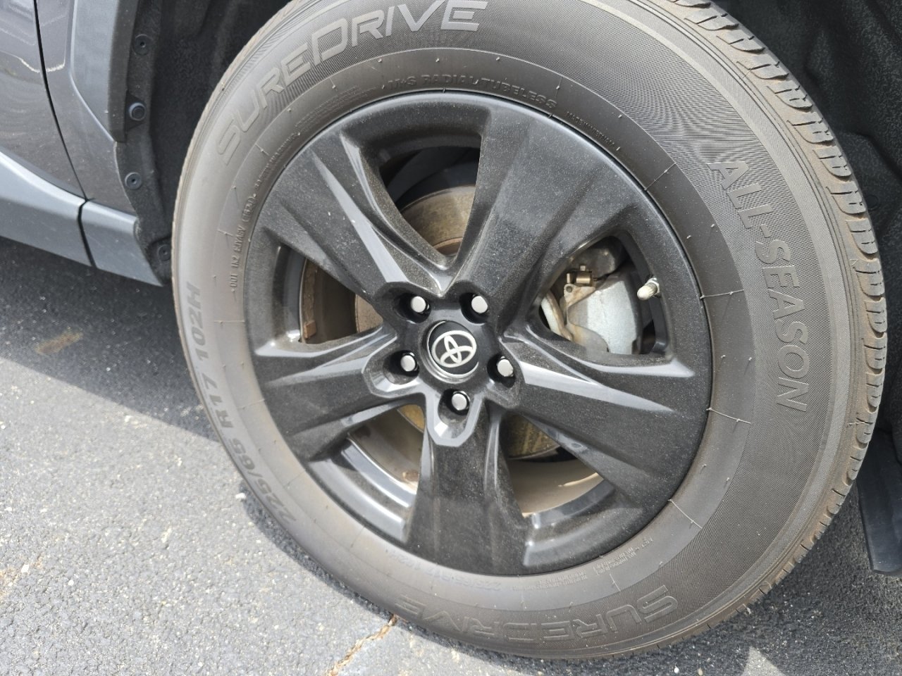 Used 2022 Gray Toyota LE image 18