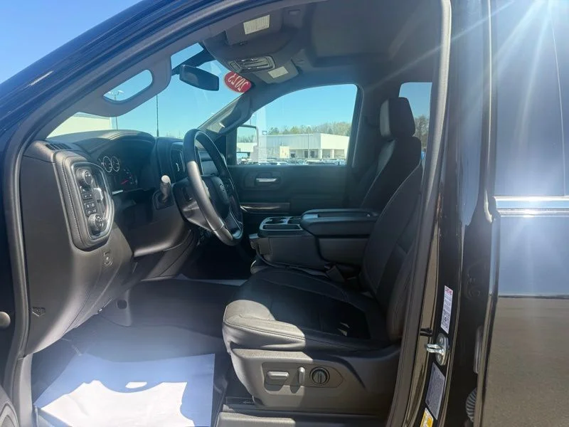 Used 2022 Black Chevrolet LTZ image 10