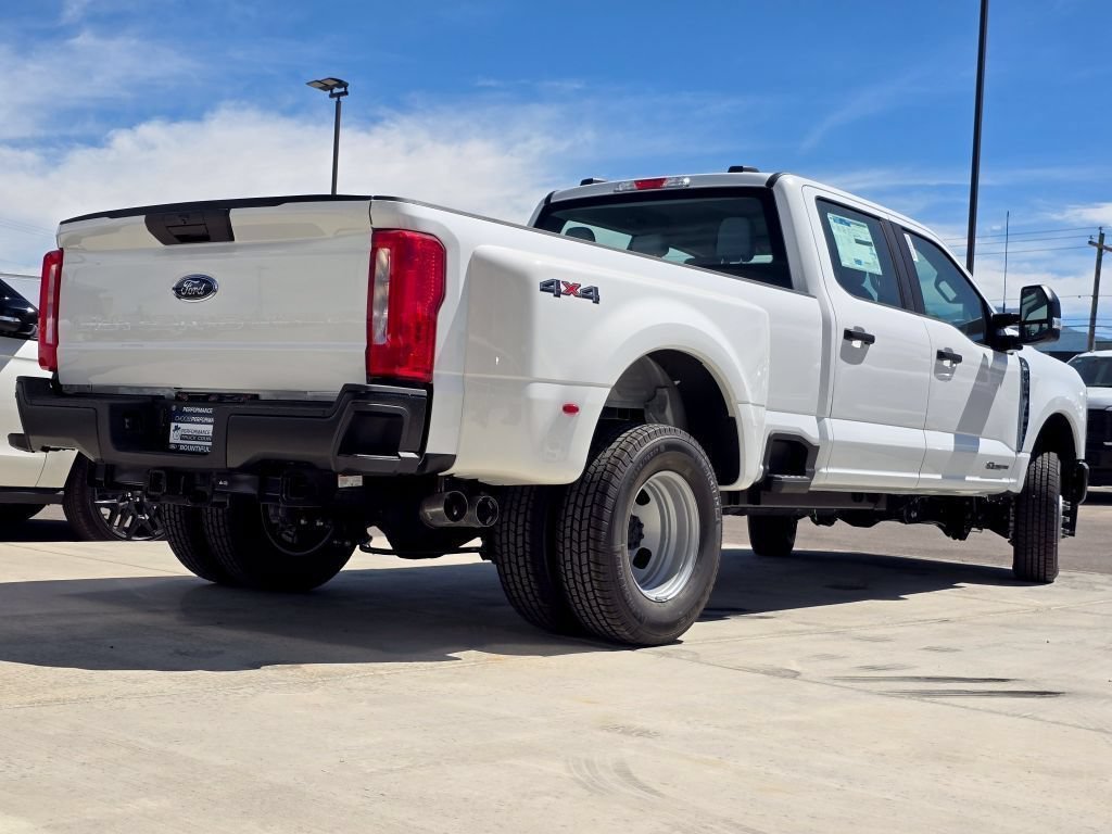 New 2026 Oxford White Ford XL image 29