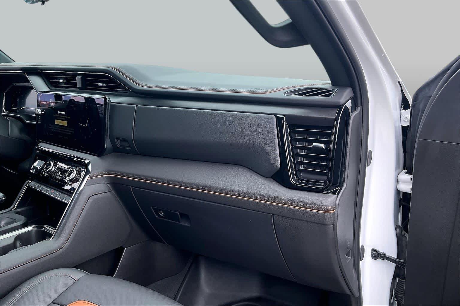 Used 2024 Summit White GMC AT4 image 19