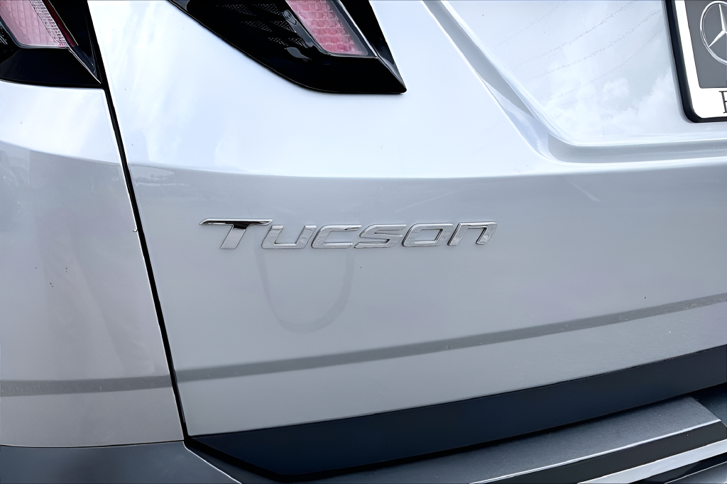 Used 2022 Silver Hyundai SEL image 26
