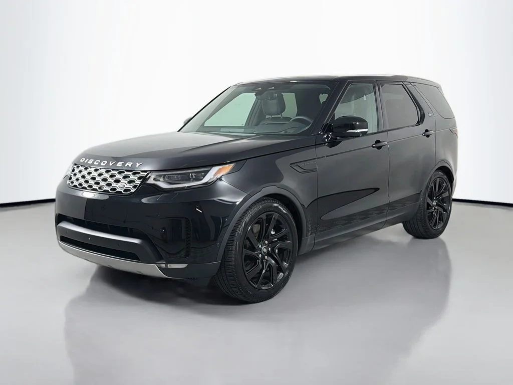 Certified Used 2025 Black Land Rover S image 1