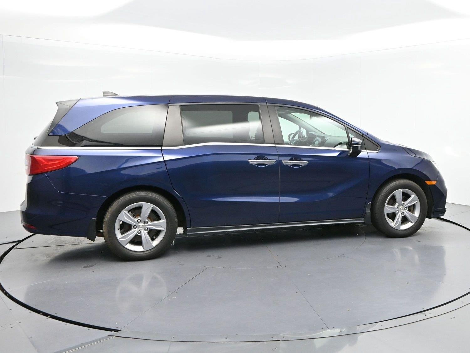 Used 2018 Obsidian Blue Pearl Honda EX-L image 8